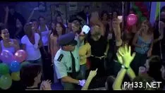 Oynat Toplu seks siyasi parti videoları