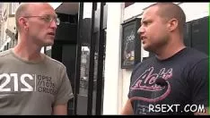 تشغيل لعب الأطفال الساخن يعمل ساخنًا