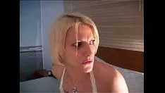 Play Stealer fucks the blond