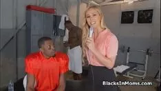Afspelen Bigtit milf journalist op bbcs