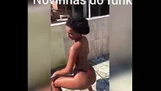 Jouer Flinch missy s'anime beaucoup