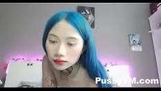 Riproduci La calda signorina asiatica non è assistita in webcam