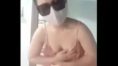 Играть Cô vy đeo k&iacute акцент;nh m&aacute акцент;t m&usculpture;a h&esculpture;