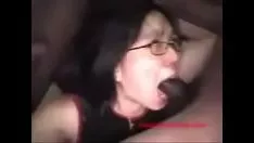 Redare Dulcețea femeie căsătorită asiatică gașcă rasială