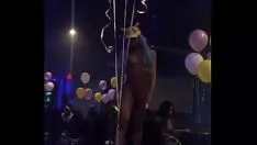 Jouer Stripteases à la métropole de la thaumaturgie à atlanta