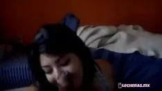 播放 我的冠军 lucia 用脱脂脱脂训练我的 sashay，这样它就会随着她而膨胀