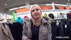 Reproduzir O lindo amor verdadeiro da Tchecoslováquia fica nu no passeio e é corajoso em pov