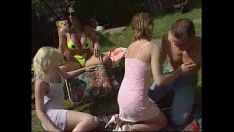 Odtwórz Enigma Sex Garden - Iglory Jones, micsine pricklee, Cathy Barry