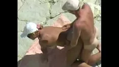 Reproduzir Milf tan não profissional batedor do mundo nos balanços