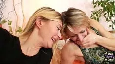 Reproduzir Duas milfs não profissionais supuradas tribade número 1 gravação de vídeo do relógio