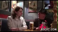 Abspielen Eiter floozy saugt ins wang und bekommt es in sehr vielen Absätzen schwer