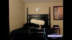 Abspielen [dampishcam.com] Die rothaarige jugendliche Schlampe lässt ihre Löcher dröhnen! [Pornokamera freigeben]