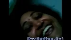 Abspielen Desi kostbarer Teluguaunt