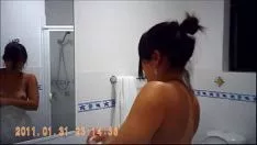 Play Ex-girl in the bathe