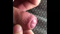 播放 Alonebdsmman 34 我玩弄我的包皮和我的克分子