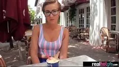 Redare Fierbinte neprofesionist fierbinte gf spanged sever titlu pe cam mov-09
