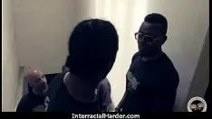 Reproducir Vagabundo mujer casada es follada por blacken bull hasta el 19
