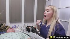 Reproduzir Médicos milf quentes usados gratuitamente pelo paciente