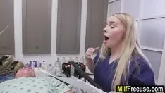 Reproduzir Médicos milf quentes usados ​​gratuitamente pelo paciente