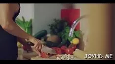 تشغيل مهتمة j. trueloves تذهب للتعبير عن ساكي الذروة