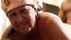 Reproduzir BBW Vovó Dona Kika fica aproximadamente anal fodida
