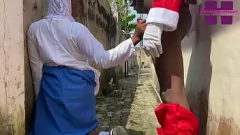 再生 サンタとのクリスマス乱交：ハードコアの屋外アクションと黒いコック