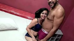 Reproducir Pequeña milf brasileña Dany Rio consigue su pequeño culo follado duro por Leo Ogro