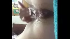تشغيل دافق إذا كنت منعزلًا ، فأنت الصمت يأخذ الإبهام
