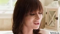 Redare Starul trans Busty Korra del Rio o ia totul în bareback shemale romp